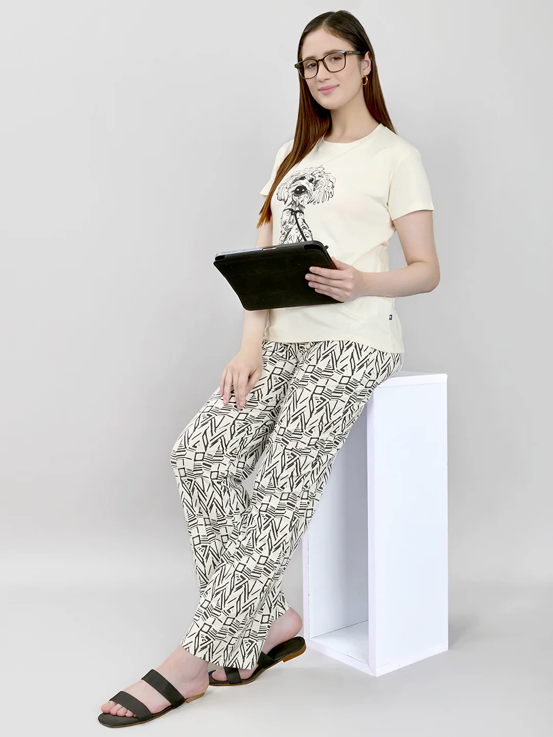 Women Off White Printed Round Neck Half Sleeve Combo 3 Pc Set (Top, Shorts & Lower) - Image 10