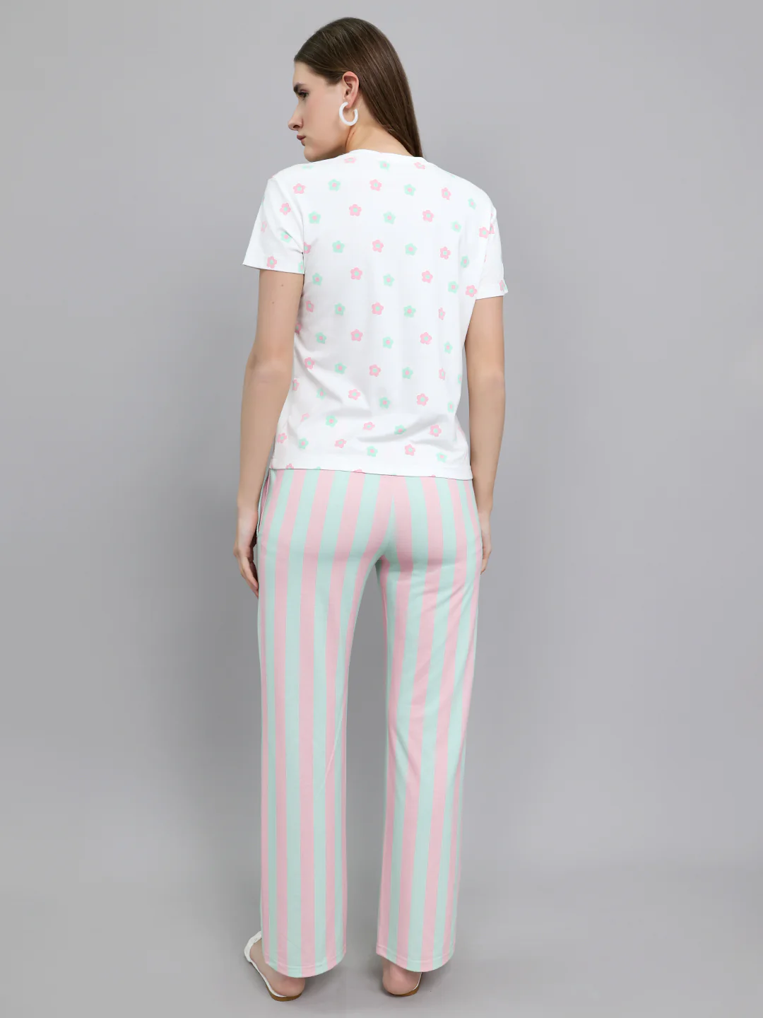 Women Off White Printed Round Neck Half Sleeve Lower Set - Image 4