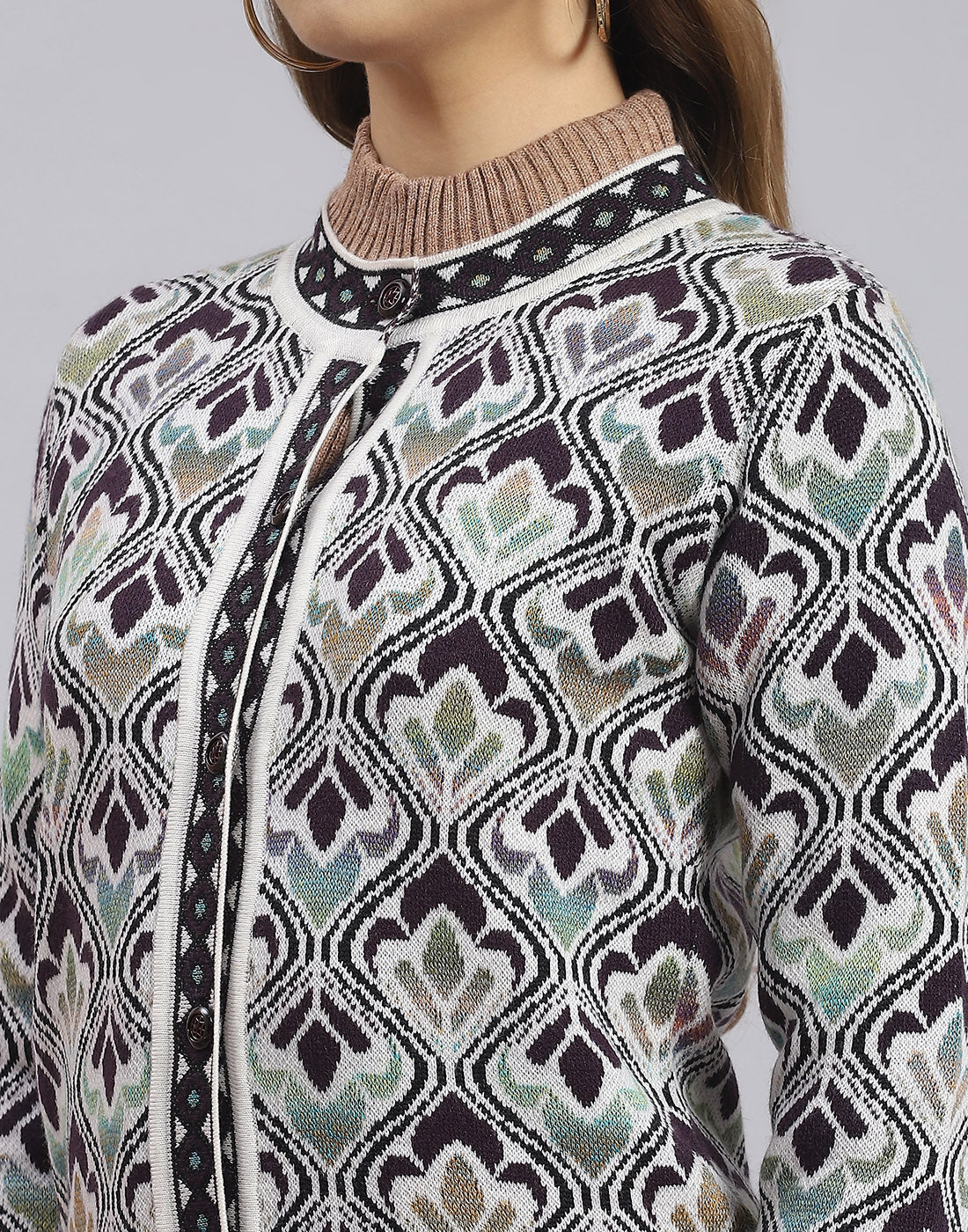 Women Off White Self Design Round Neck Full Sleeve Sweater - Image 6