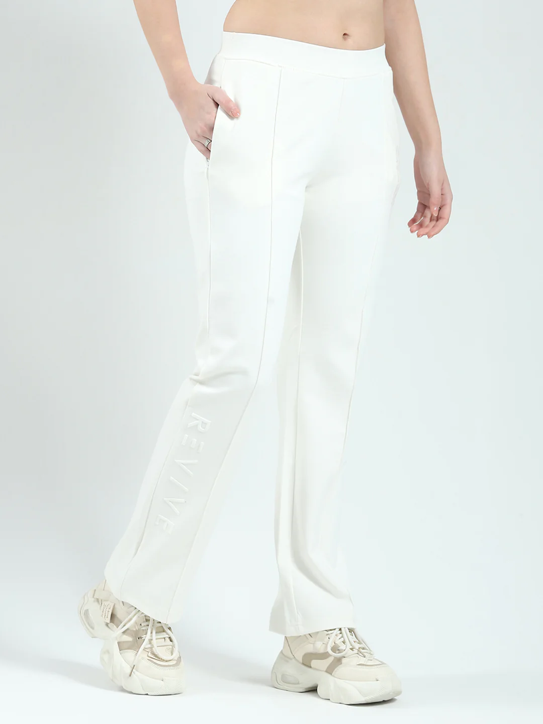Women Off White Solid Regular Fit Lower - Image 4