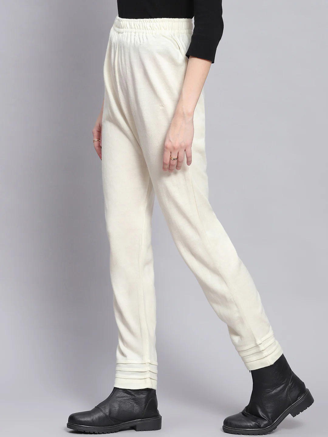 Women Off White Solid Regular Fit Winter Lowers - Image 3