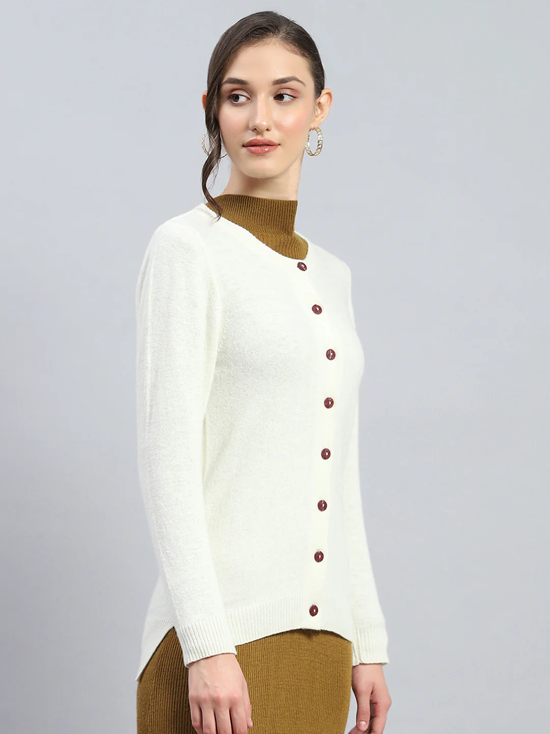Women Off White Solid Round Neck Full Sleeve Cardigan - Image 5