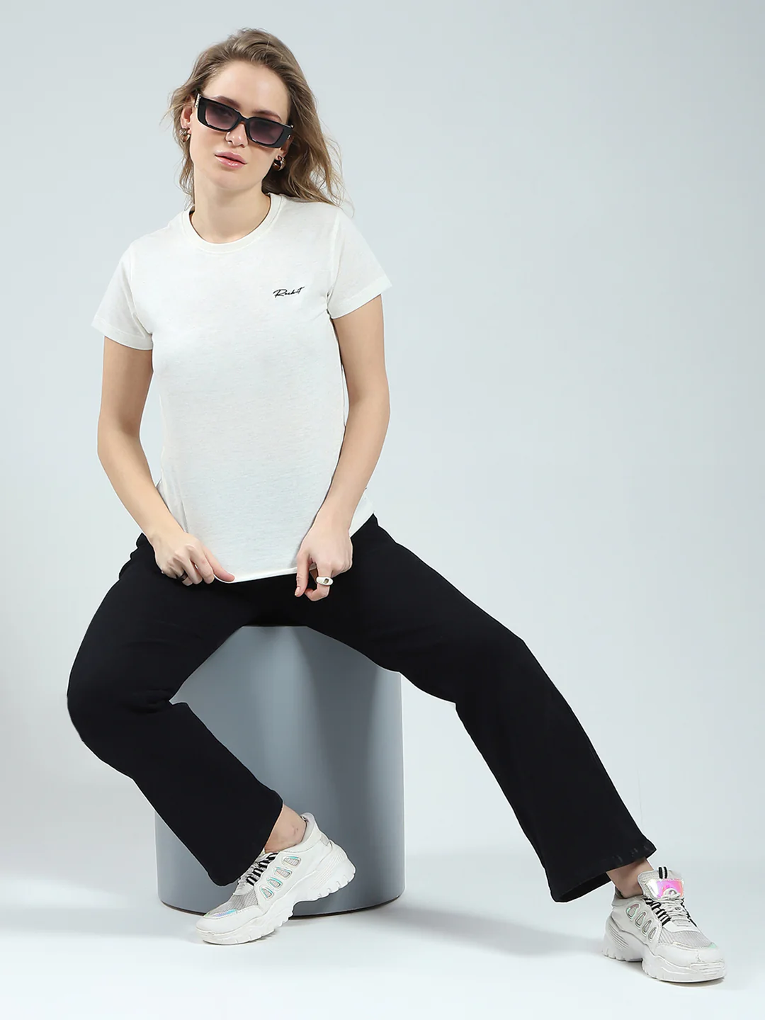 Rock.it Women Off White Solid Round Neck Half Sleeve Top - Image 2