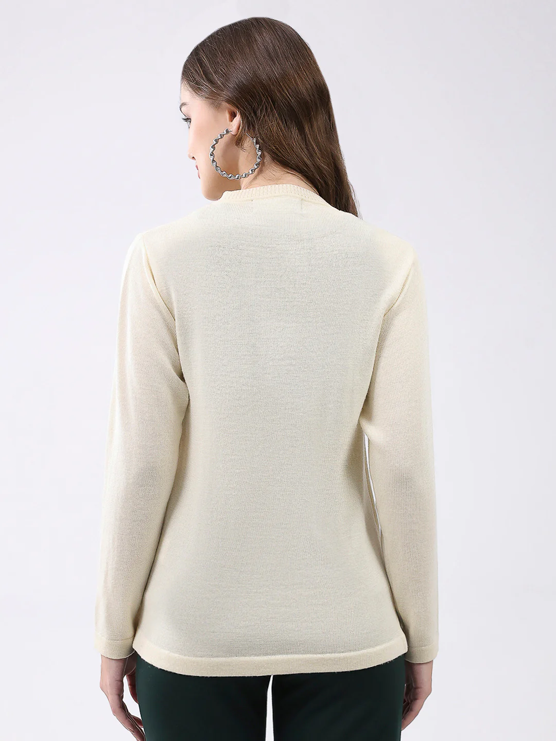 Women Off White Solid V Neck Full Sleeve Cardigan - Image 5
