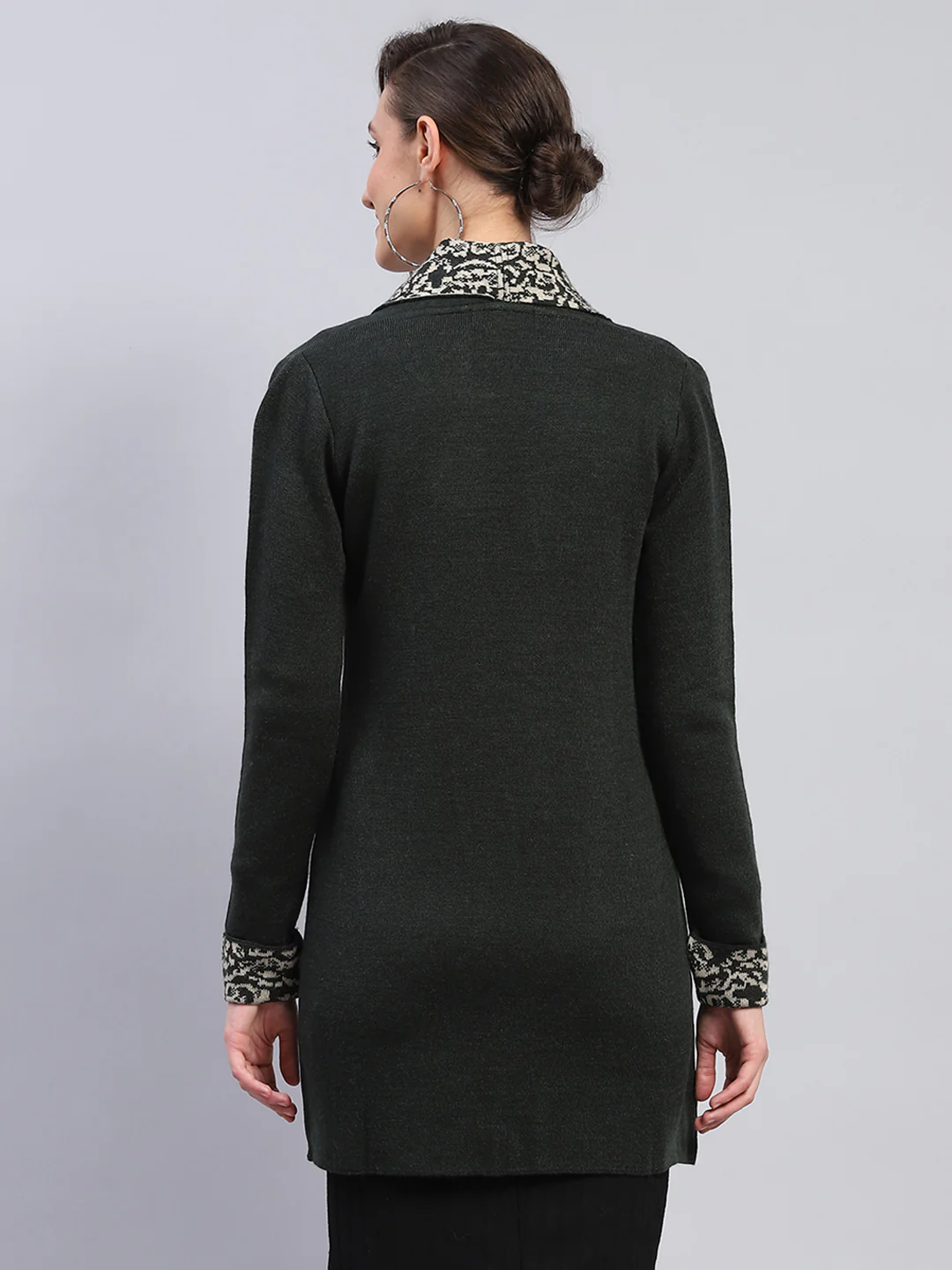 Women Olive Printed Notch Lapel Collar Full Sleeve Cardigan - Image 5