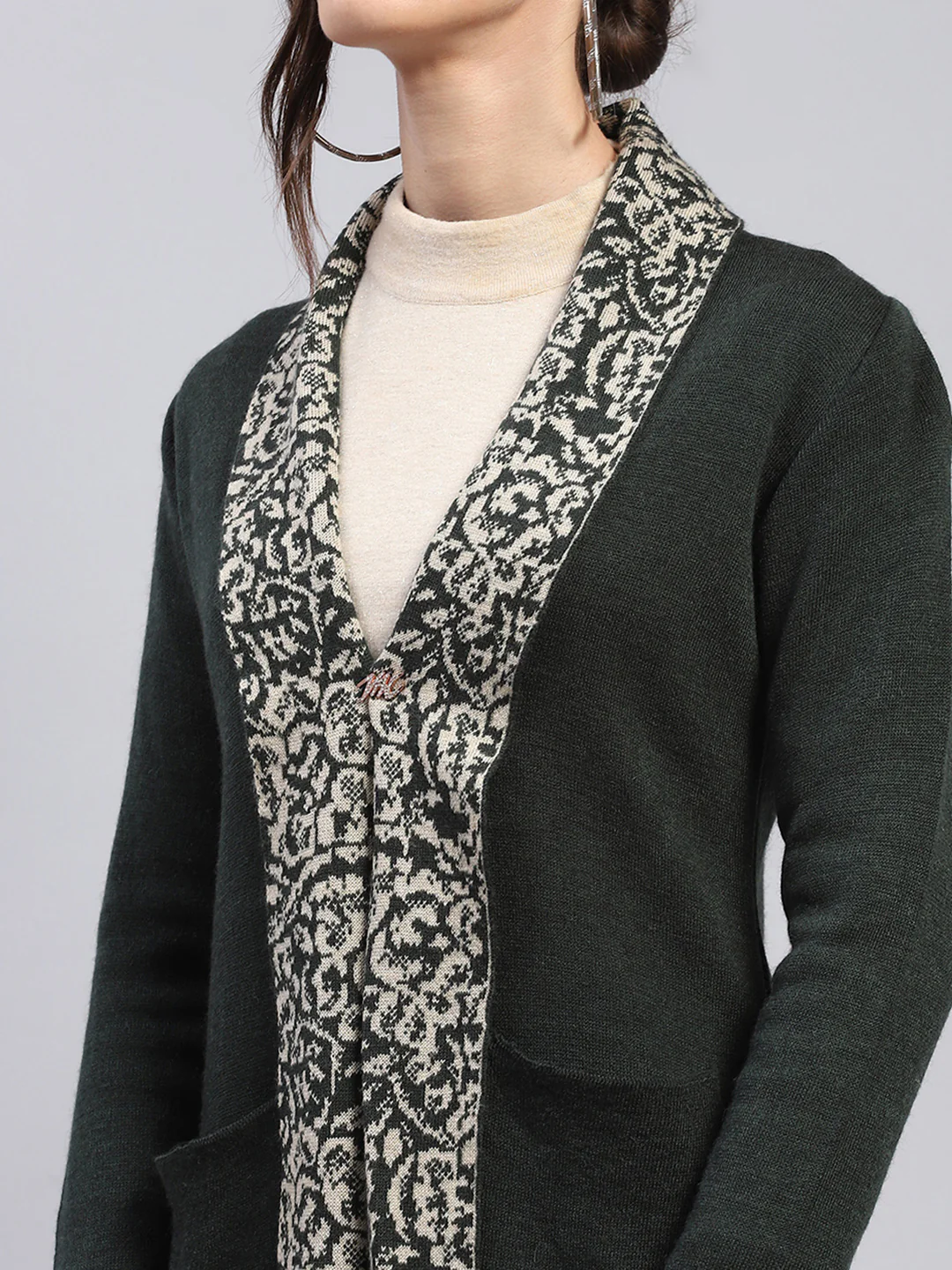 Women Olive Printed Notch Lapel Collar Full Sleeve Cardigan - Image 6