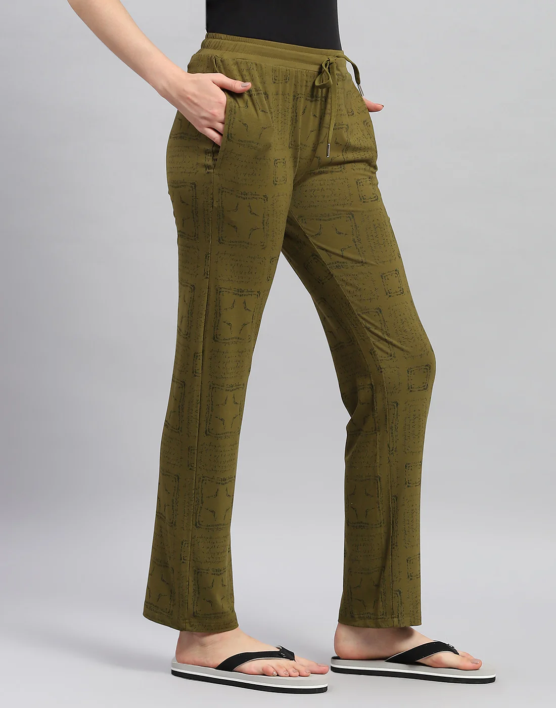 Women Olive Printed Regular Fit Lower - Image 4