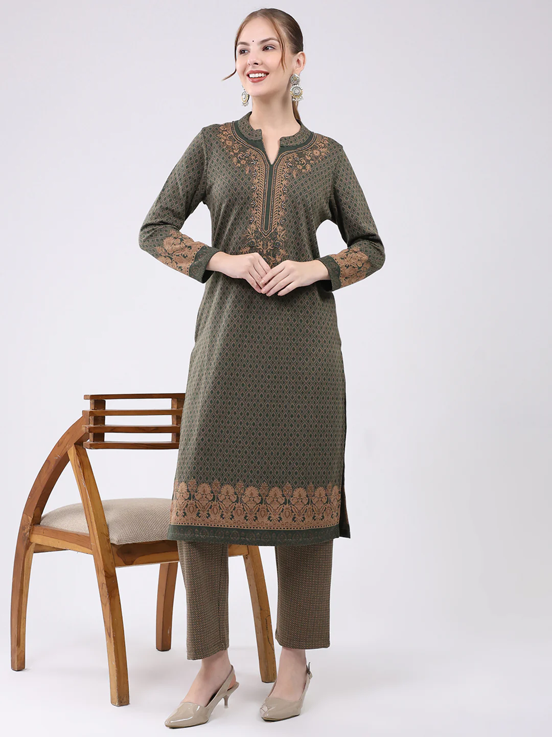 Women Olive Printed Round Neck Full Sleeve Kurti Set for Winter - Image 2