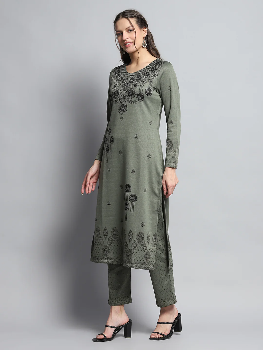 Women Olive Self Design Round Neck Full Sleeve Kurti Set for Winter - Image 3