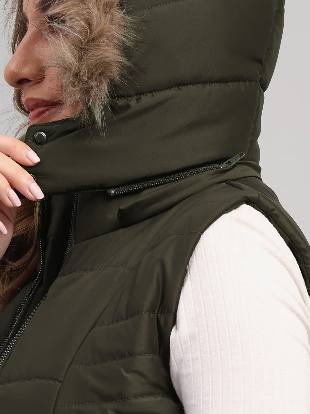 Women Olive Solid Hooded Sleeveless Jacket - Image 7