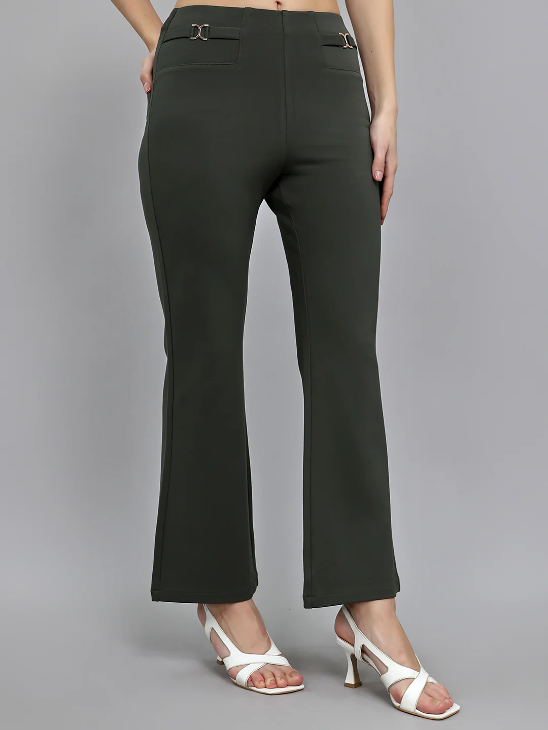 Women Olive Solid Regular Fit Jegging - Image 3
