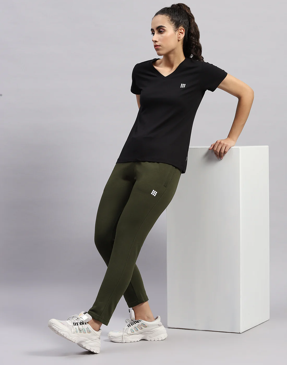 Rock.it Women Olive Solid Regular Fit Lower - Image 2