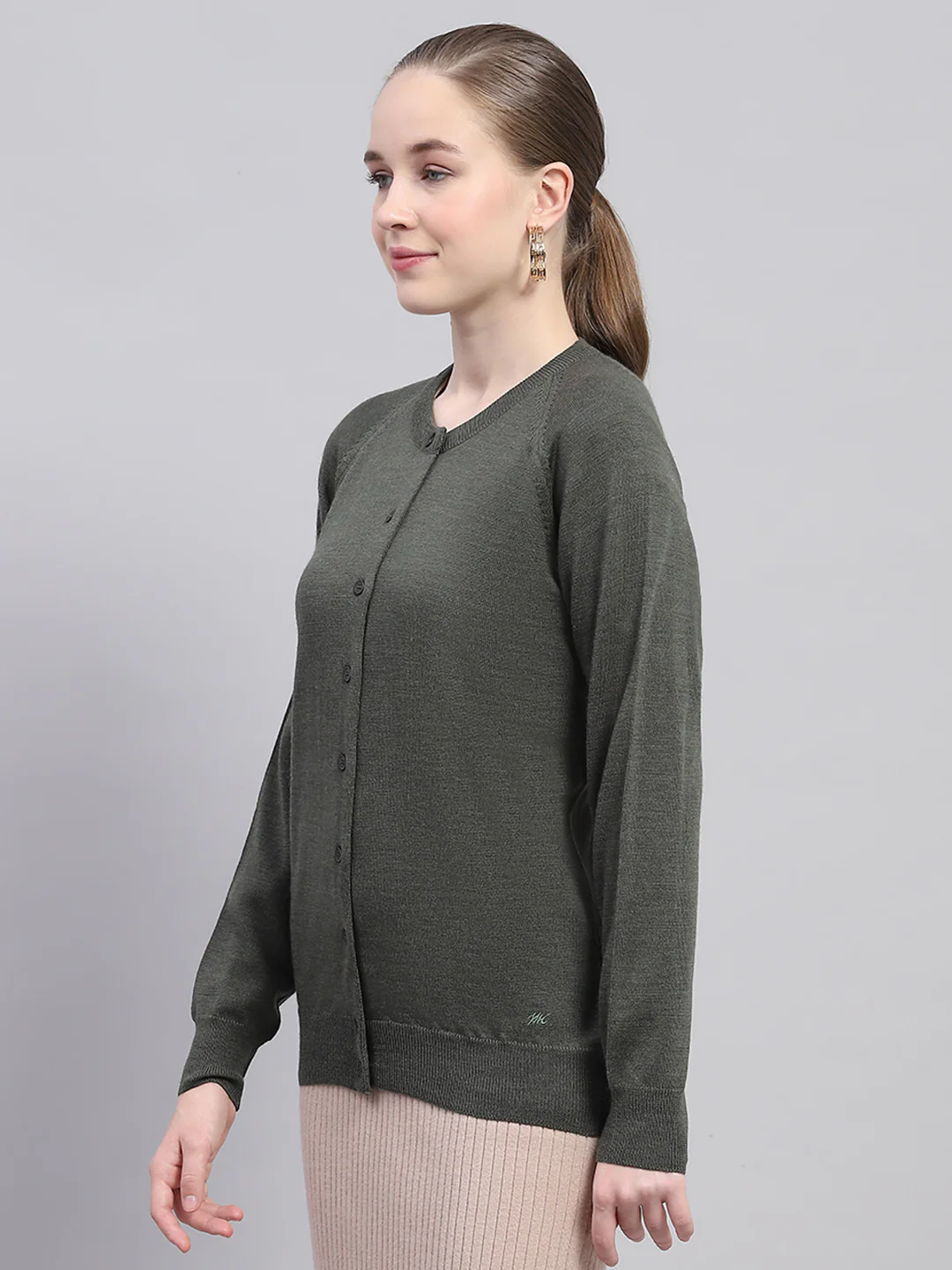 Women Olive Solid Round Neck Full Sleeve Cardigan - Image 3