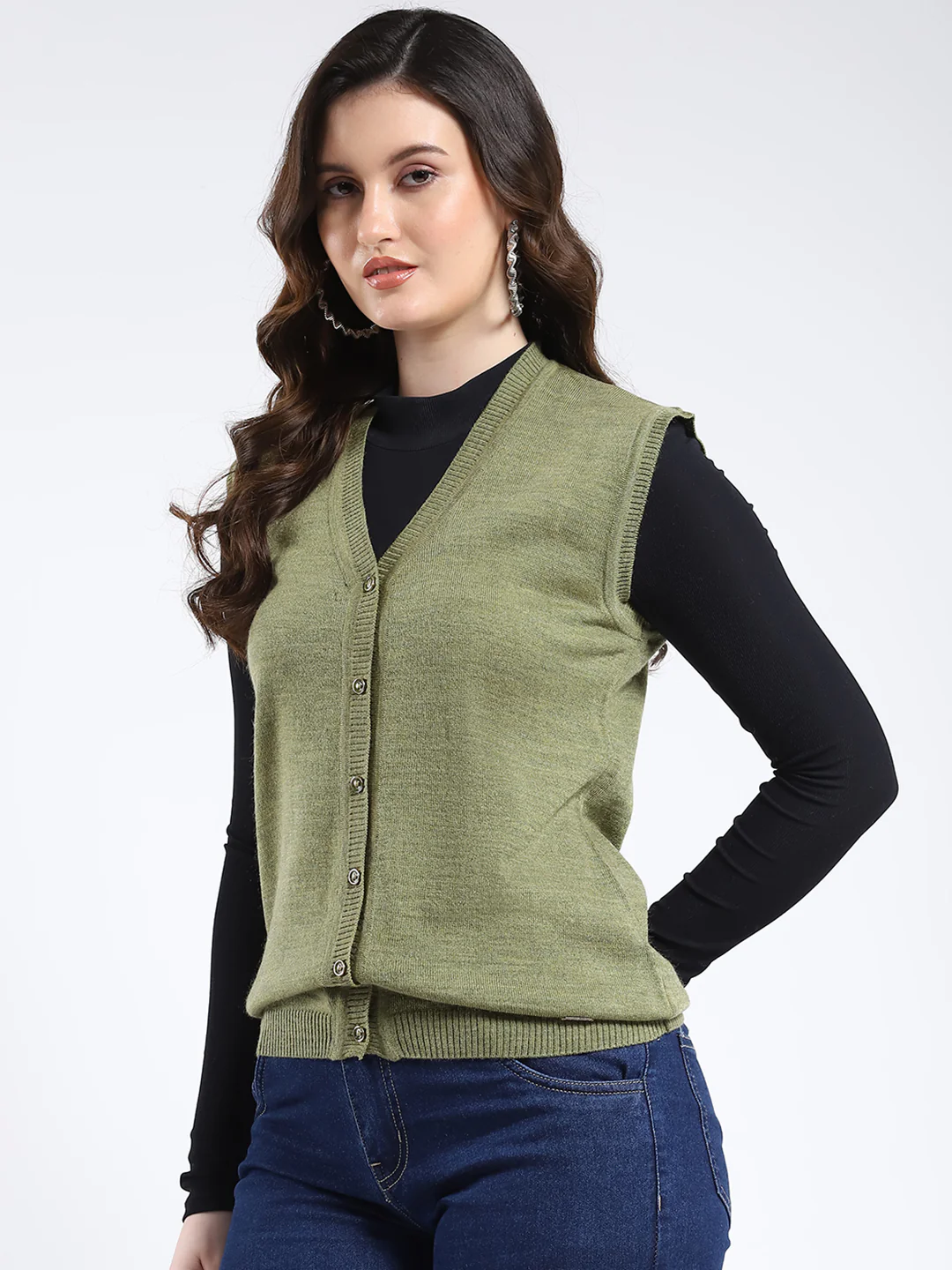 Women Olive Solid V Neck Sleeveless Cardigan - Image 3