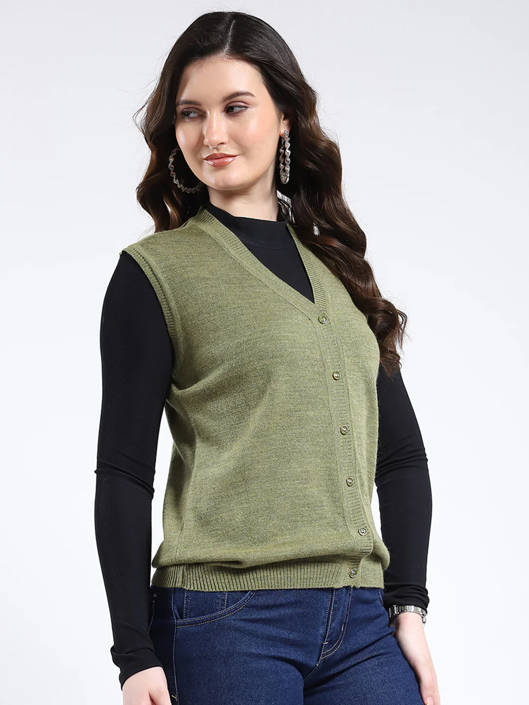 Women Olive Solid V Neck Sleeveless Cardigan - Image 4