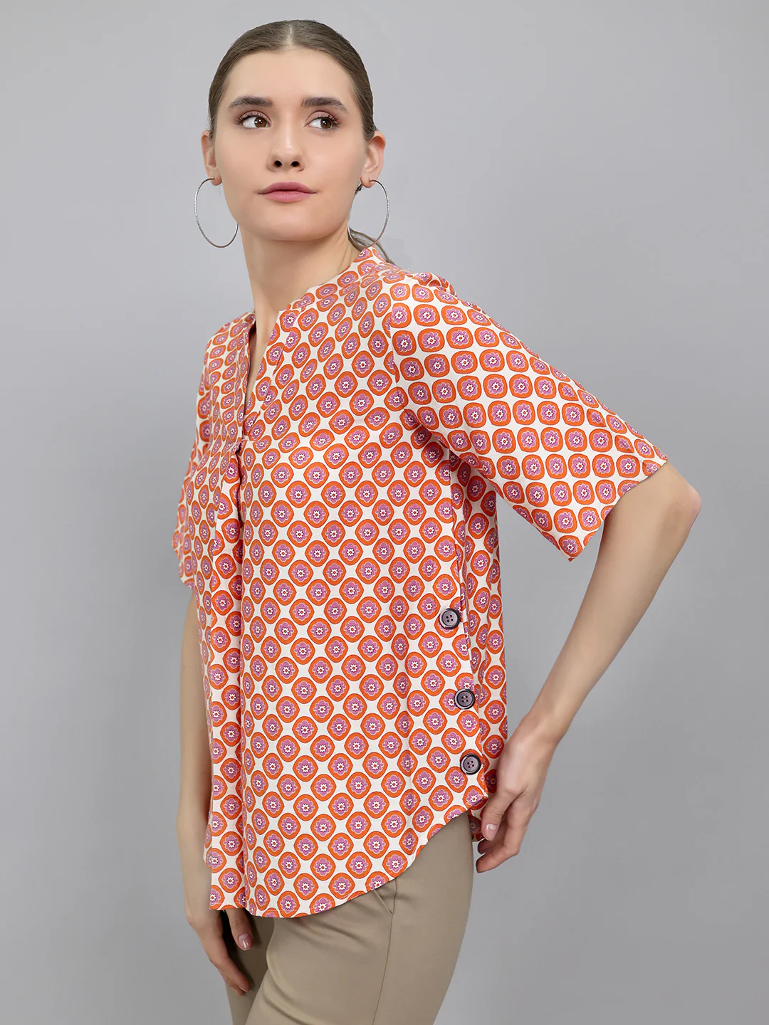 Women Orange Printed V Neck 3/4th Sleeve Top - Image 2