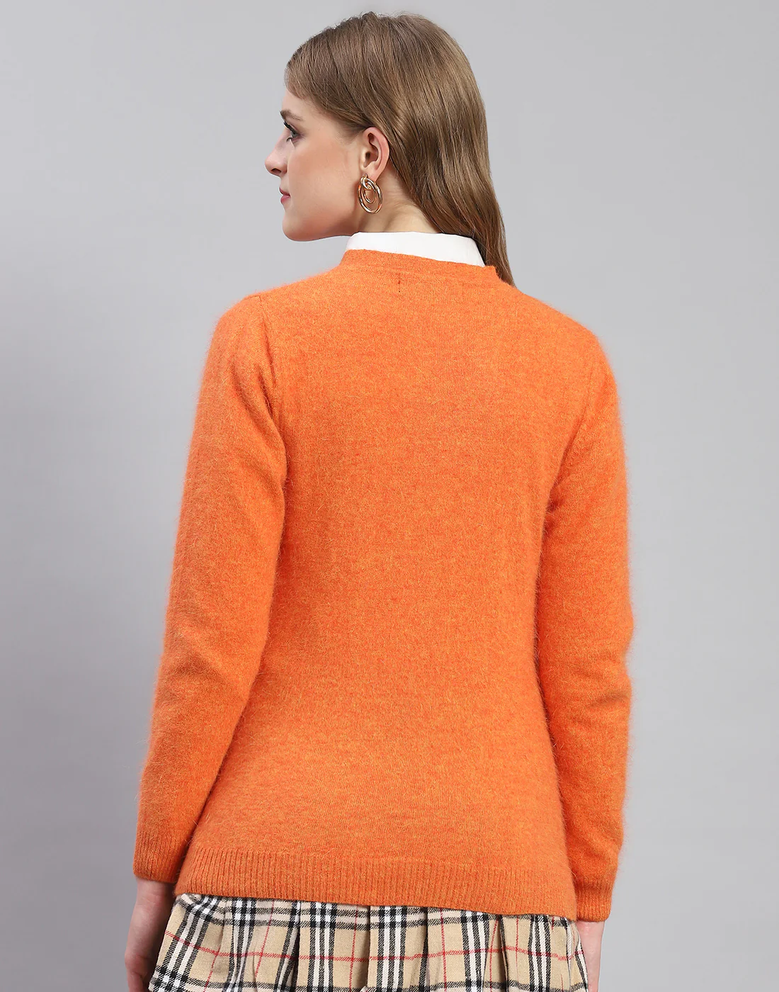 Women Orange Solid V Neck Full Sleeve Cardigan - Image 5