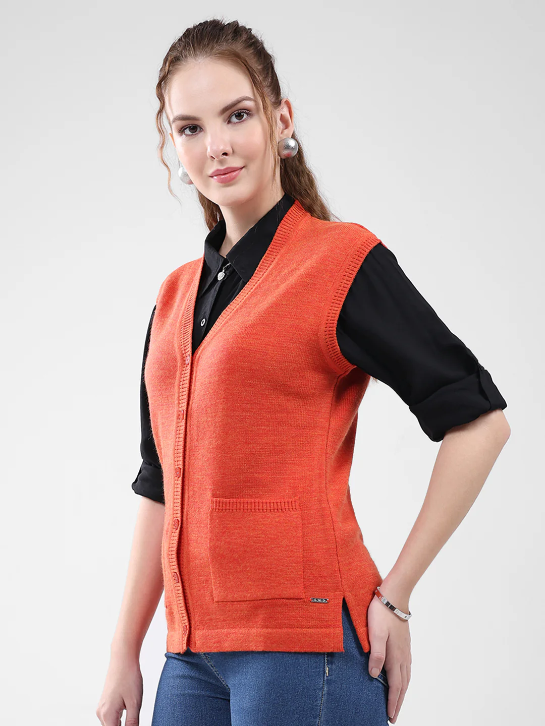 Women Orange Solid V Neck Sleeveless Cardigan - Image 3