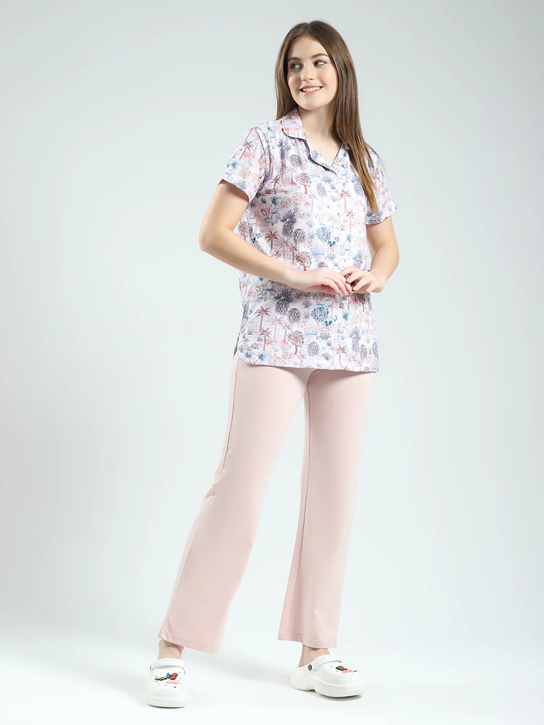 Women Peach Printed Collar Half Sleeve Lower Set - Image 4
