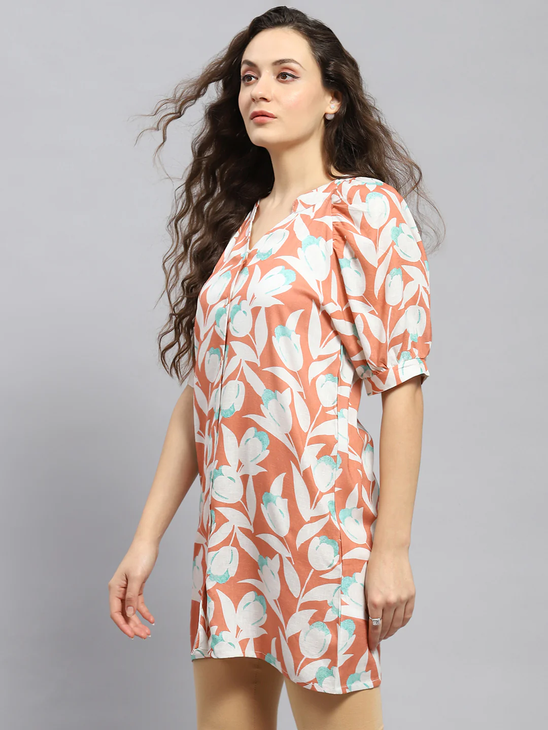 Women Peach Printed Mandarin Collar 3/4 Sleeve Tunic - Image 3