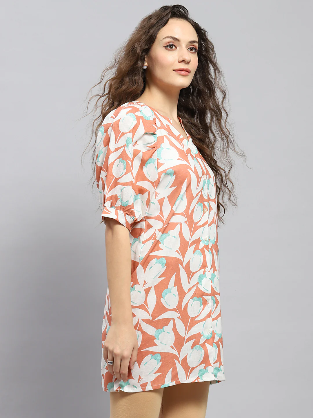 Women Peach Printed Mandarin Collar 3/4 Sleeve Tunic - Image 4