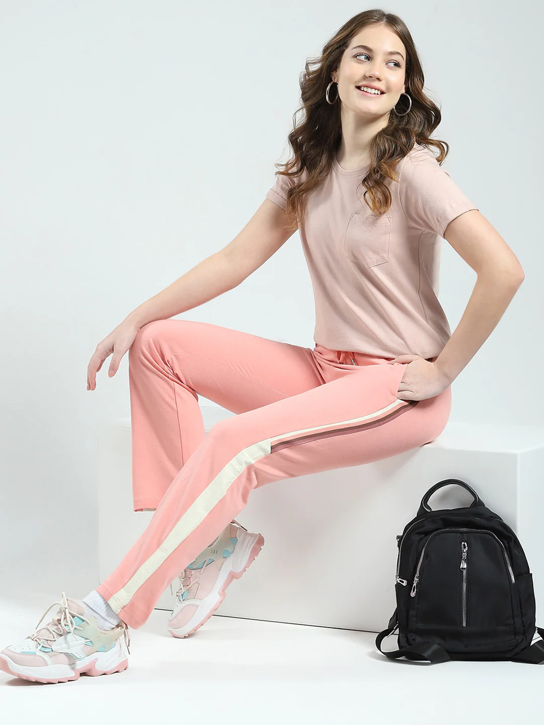Women Peach Solid Regular Fit Lower - Image 2