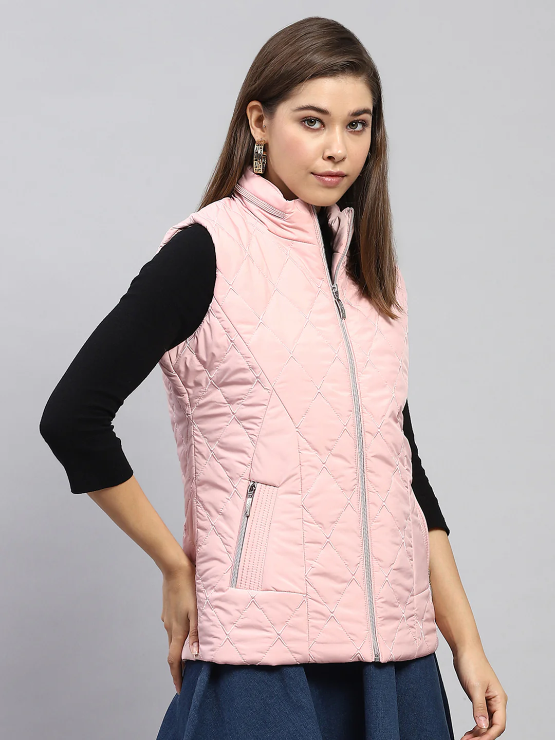 Women Pink Embroidered Mock Neck Sleeveless Jacket - Image 4