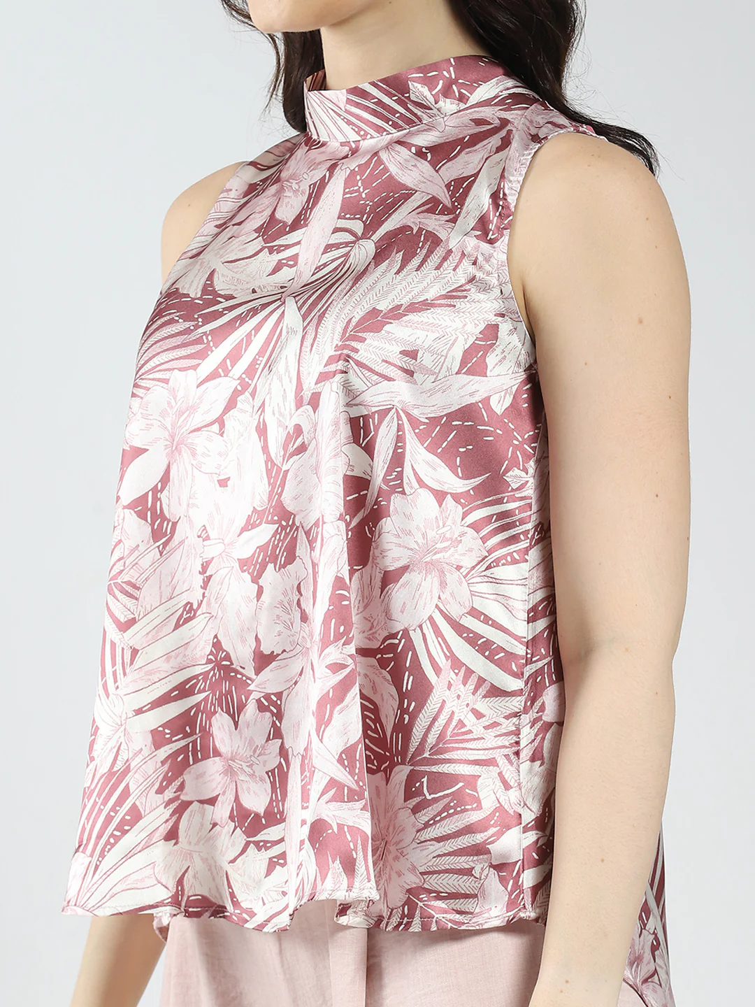 Women Pink Printed Band Neck Sleeveless Cords Set - Image 8