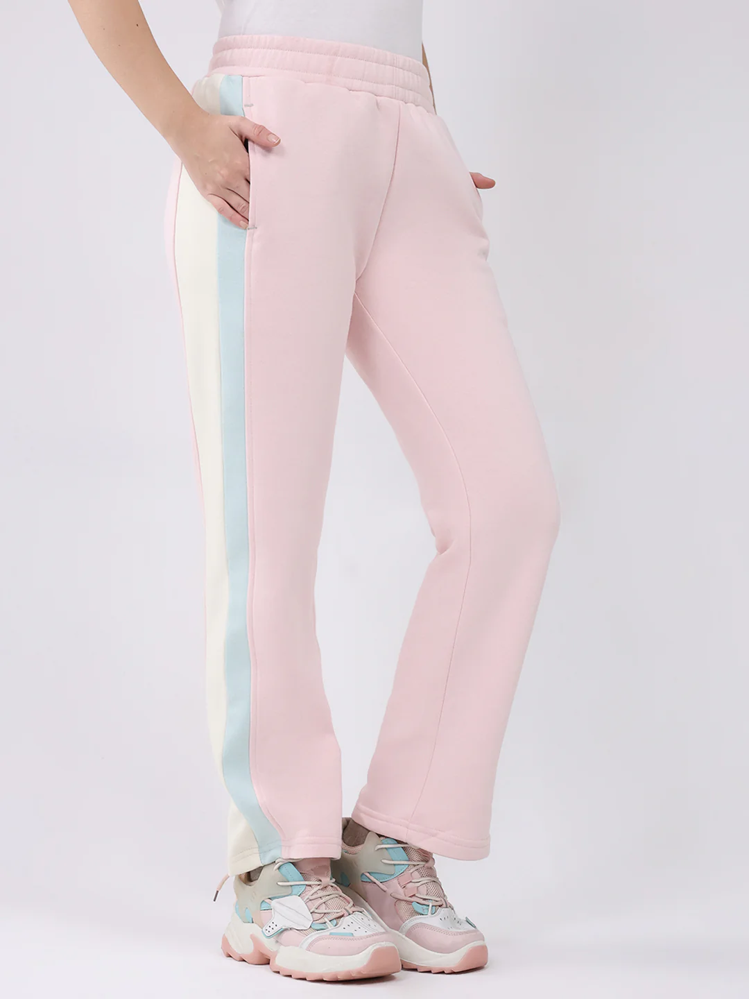Women Pink Printed Regular Fit Winter Lower - Image 4