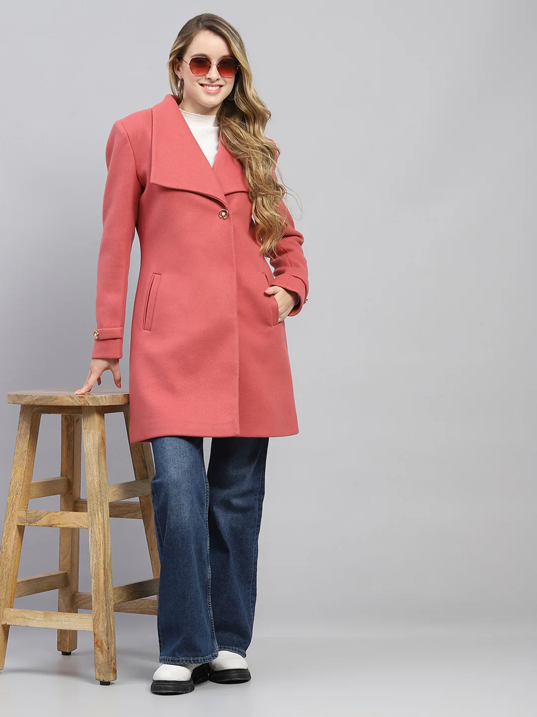 Women Pink Solid Collar Full Sleeve Coat - Image 2