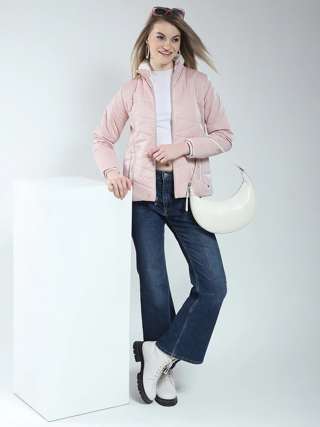 Women Pink Solid Mock Neck Full Sleeve Jacket - Image 2