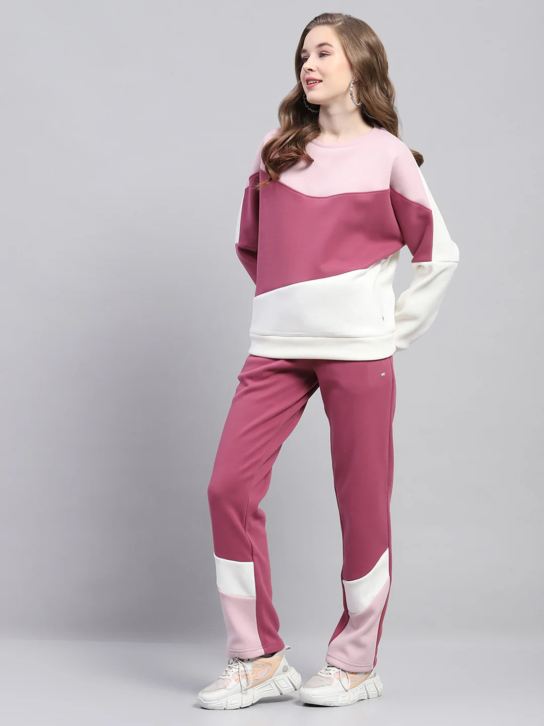 Women Pink Solid Round Neck Full Sleeve Tracksuit - Image 3