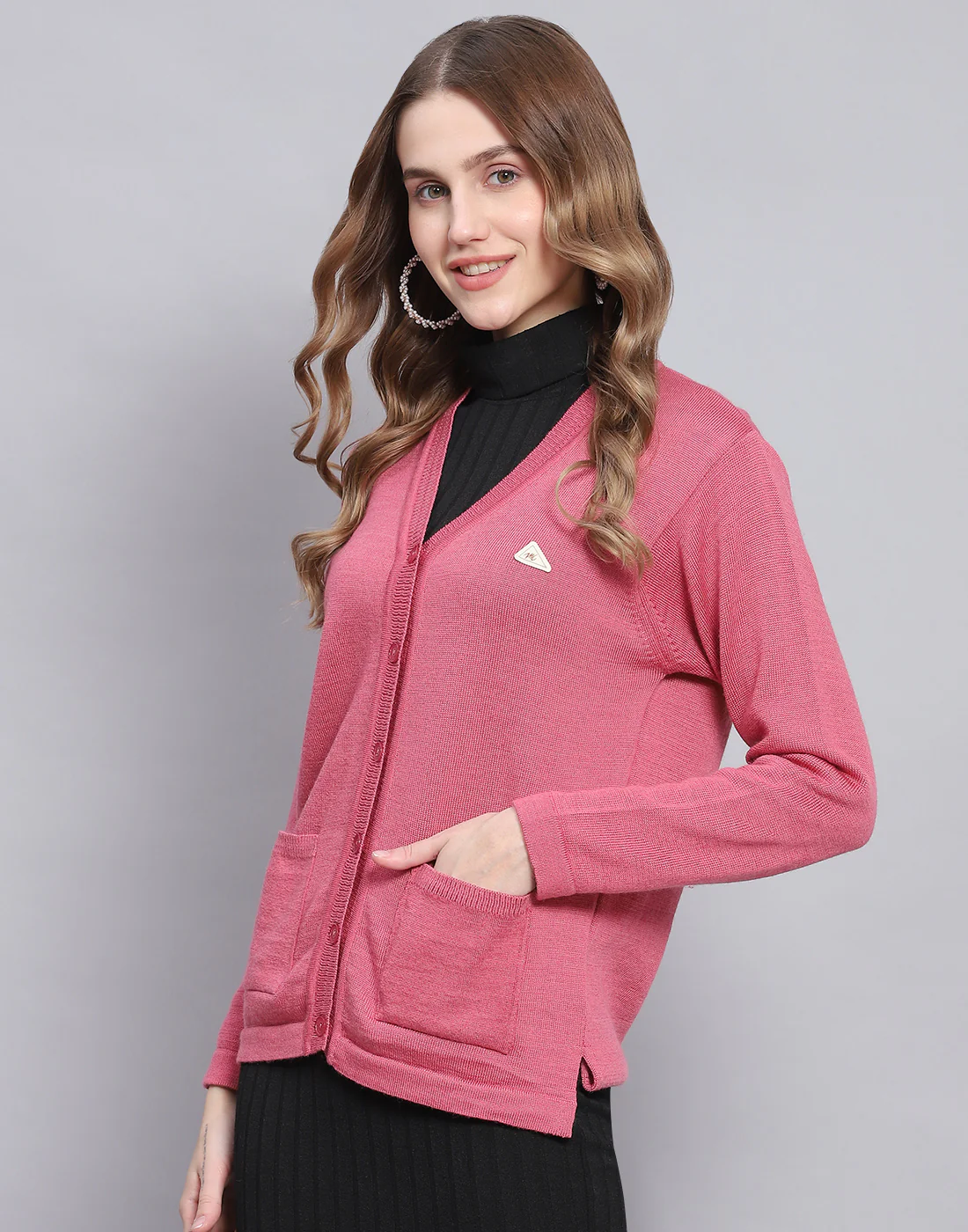 Women Pink Solid V Neck Full Sleeve Cardigan - Image 3