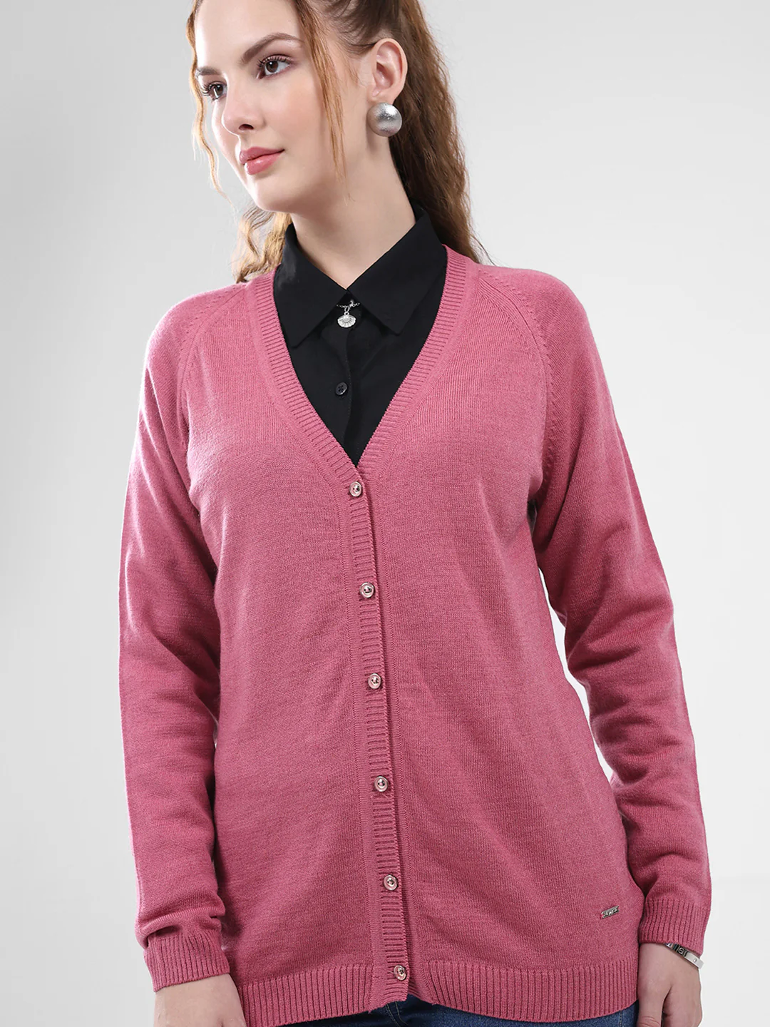 Women Pink Solid V Neck Full Sleeve Cardigan - Image 6