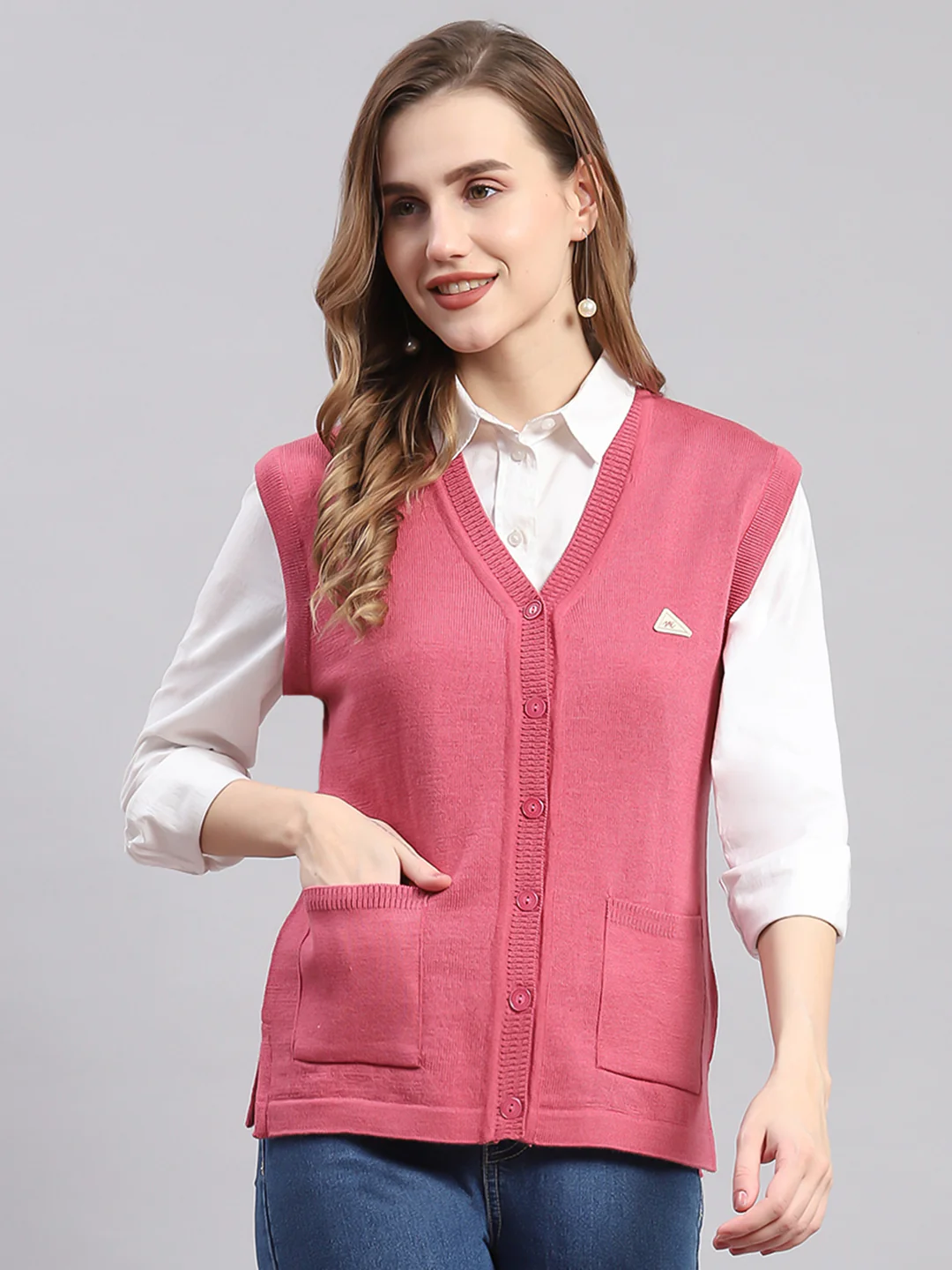 Women Pink Solid V Neck Sleeveless Cardigans - Image 2
