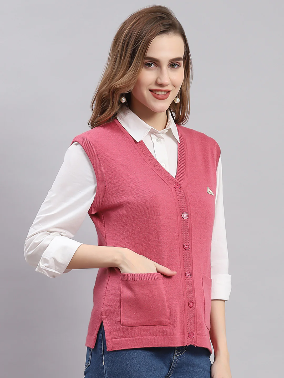 Women Pink Solid V Neck Sleeveless Cardigans - Image 4