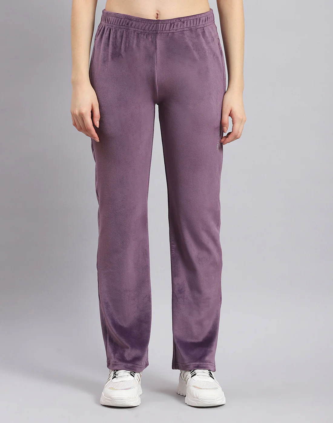 Women Purple Embroidered Hooded Full Sleeve Tracksuit - Image 6