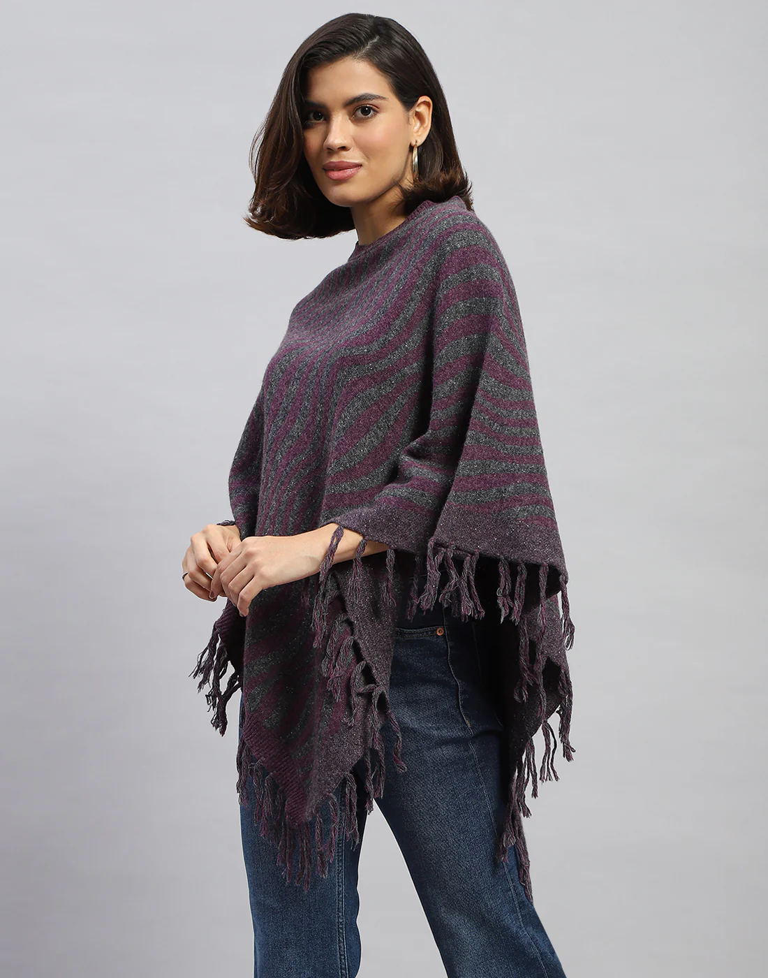 Women Purple Self Design Round Neck  Poncho - Image 3