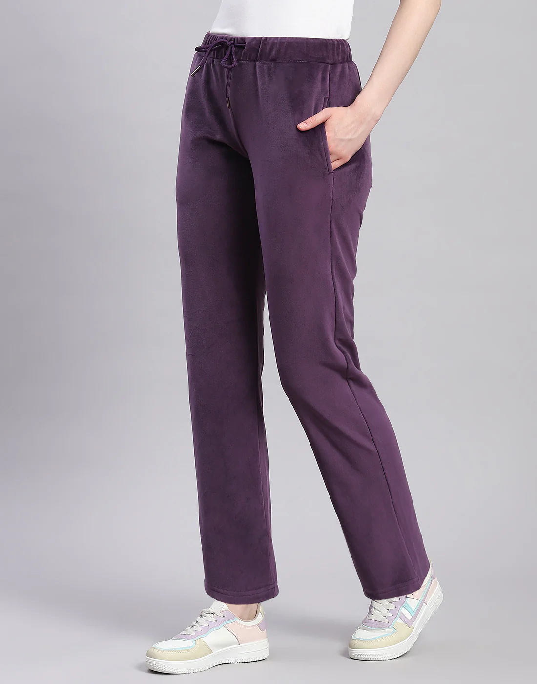 Women Purple Solid Hooded Full Sleeve Tracksuit - Image 7
