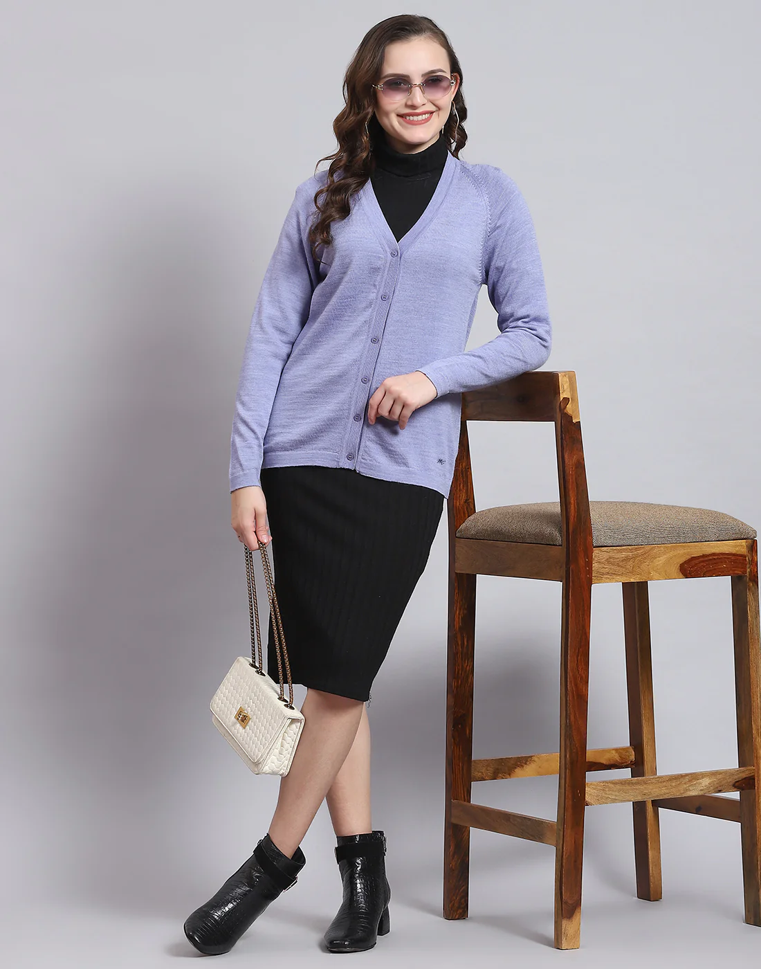Women Purple Solid V Neck Full Sleeve Sweater - Image 2