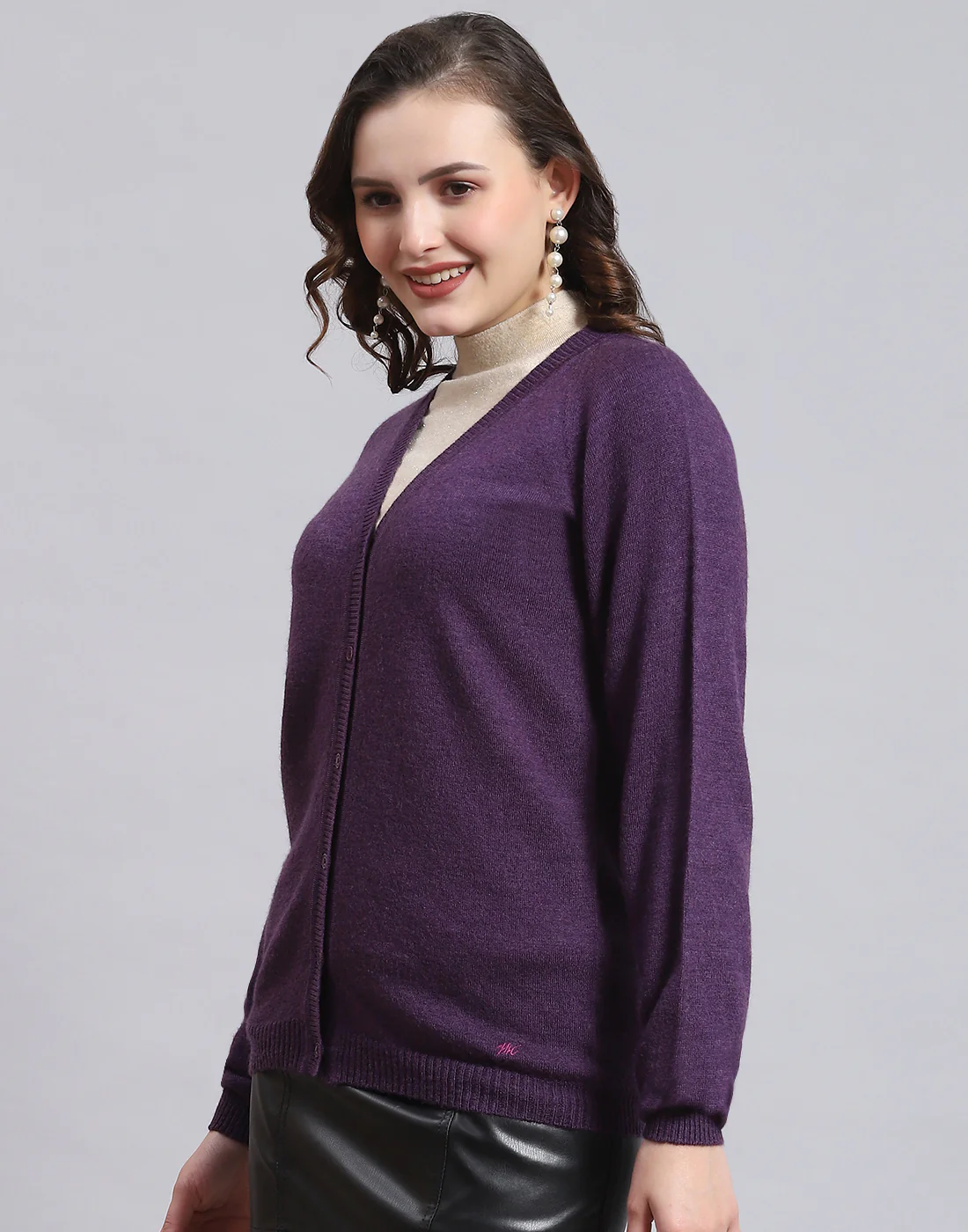 Women Purple Solid V Neck Full Sleeve Sweater - Image 3