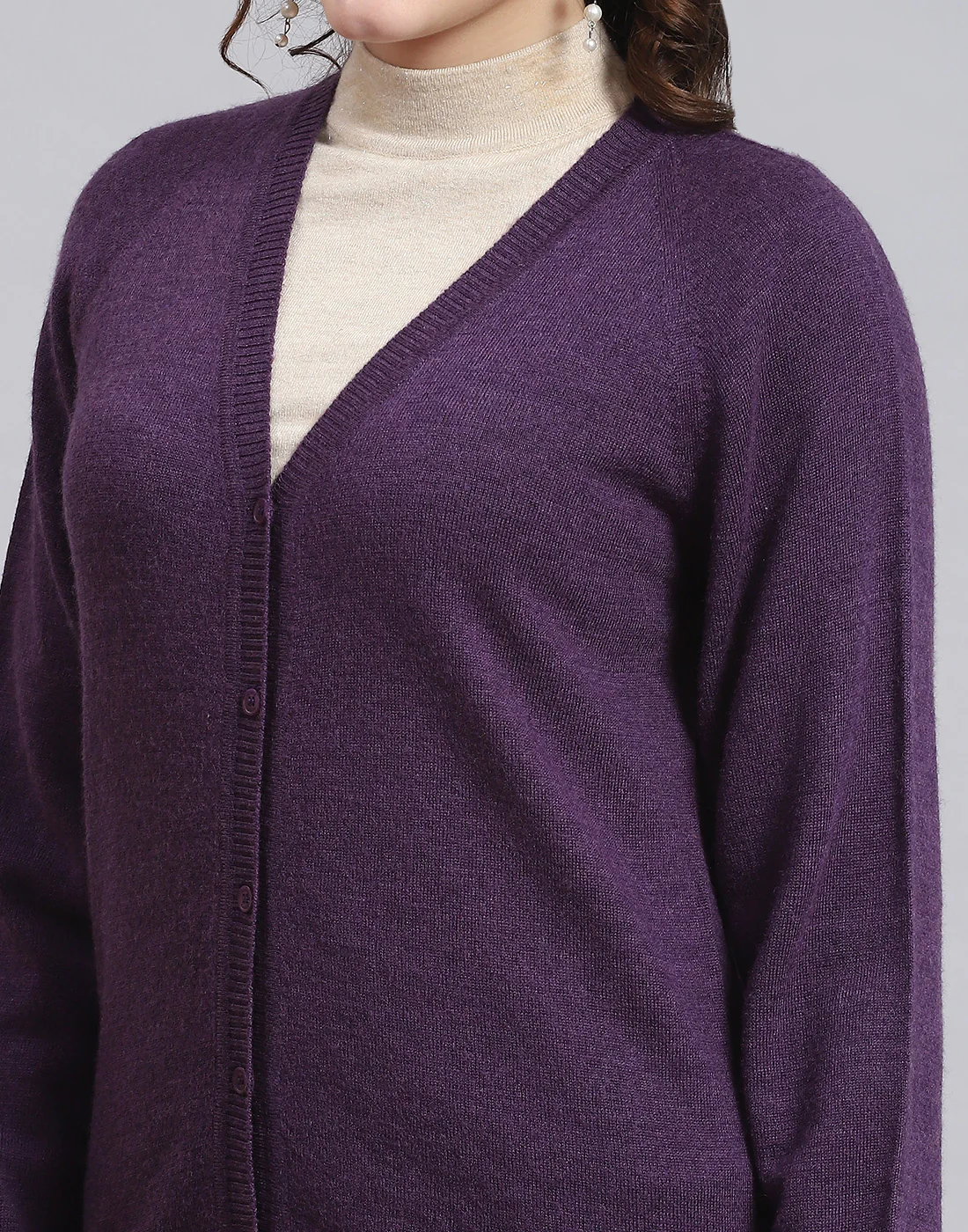 Women Purple Solid V Neck Full Sleeve Sweater - Image 6