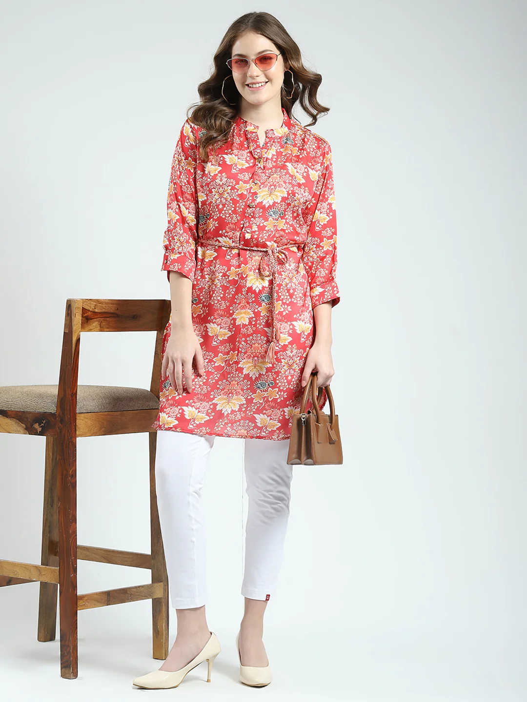 Women Red Printed Round Neck 3/4th Sleeve Tunic - Image 2