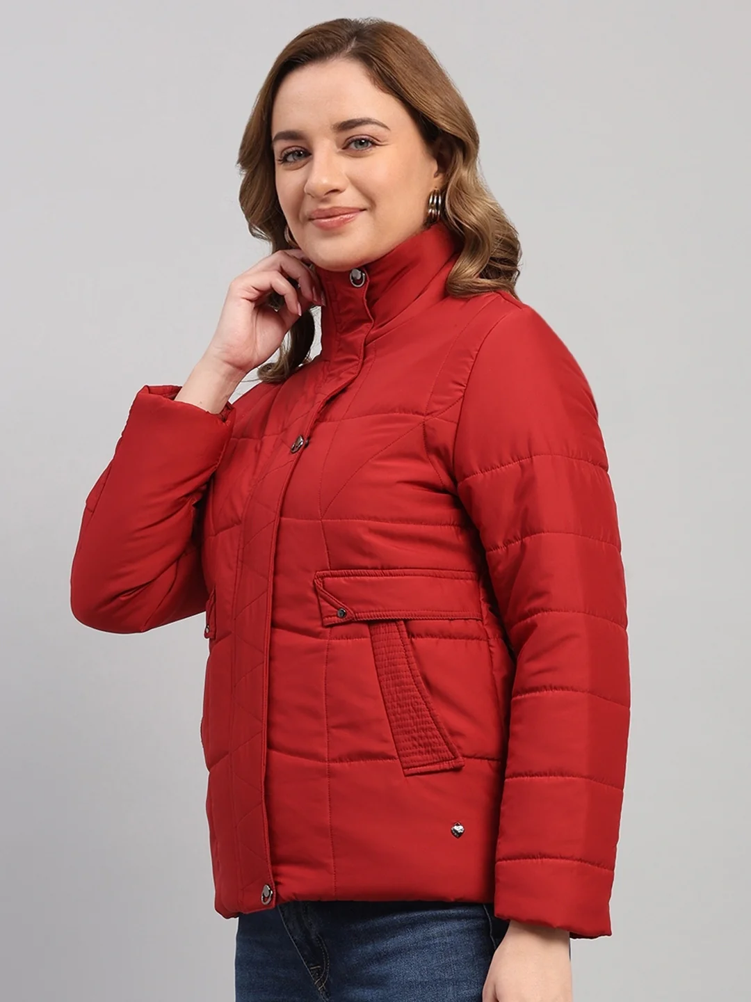 Women Red Solid Collar Full Sleeve Jacket - Image 3