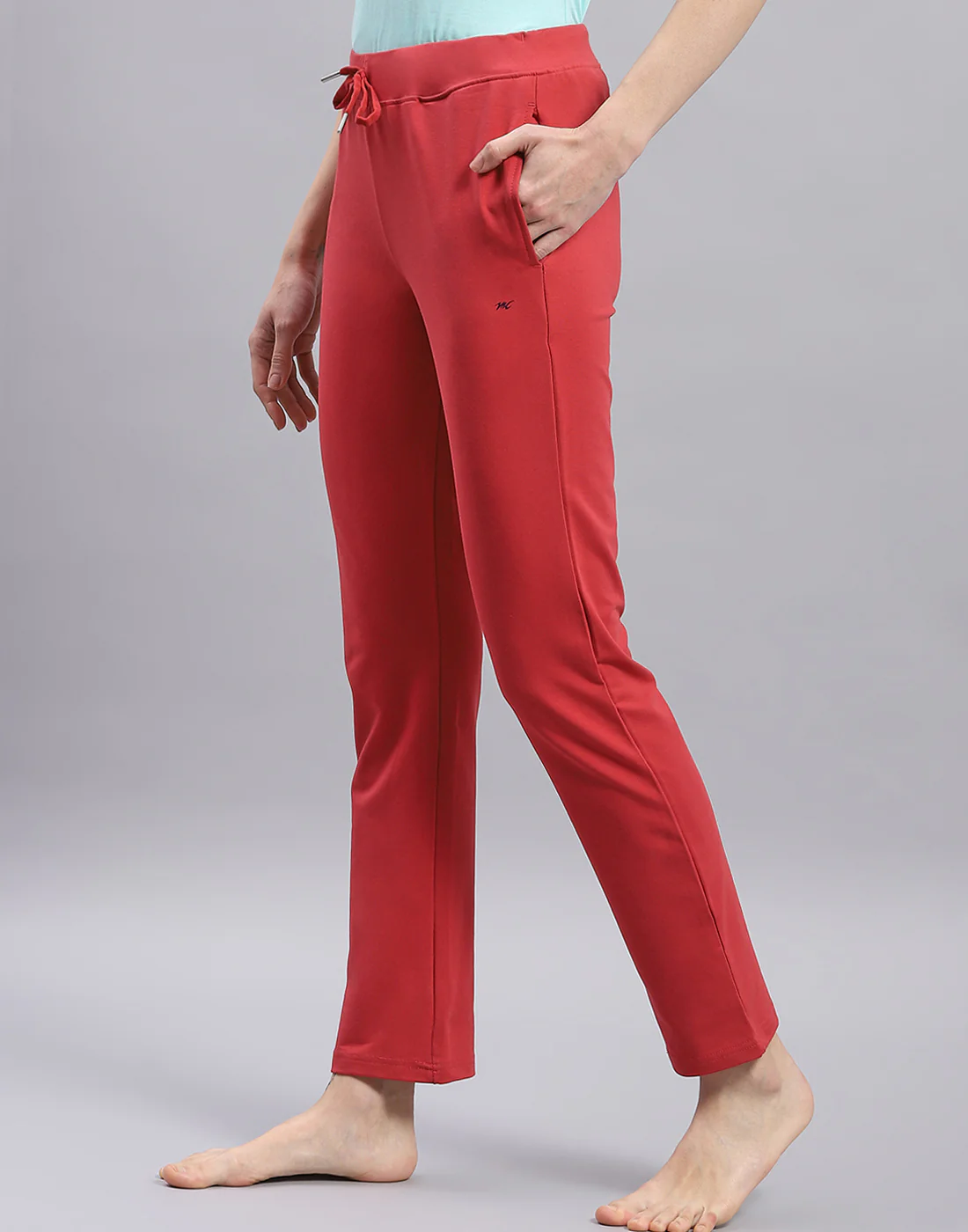 Women Red Solid Regular Fit Lower - Image 4