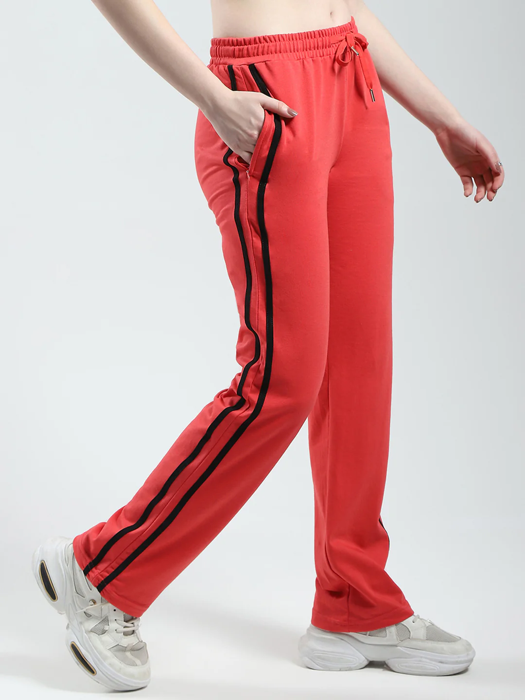 Women Red Solid Regular Fit Lower - Image 4