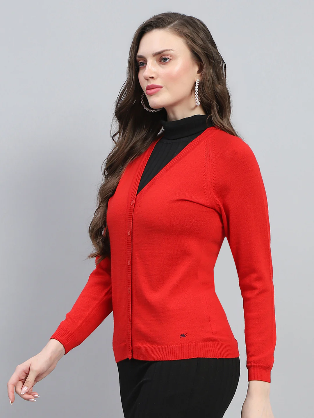 Women Red Solid V Neck Full Sleeve Cardigan - Image 3