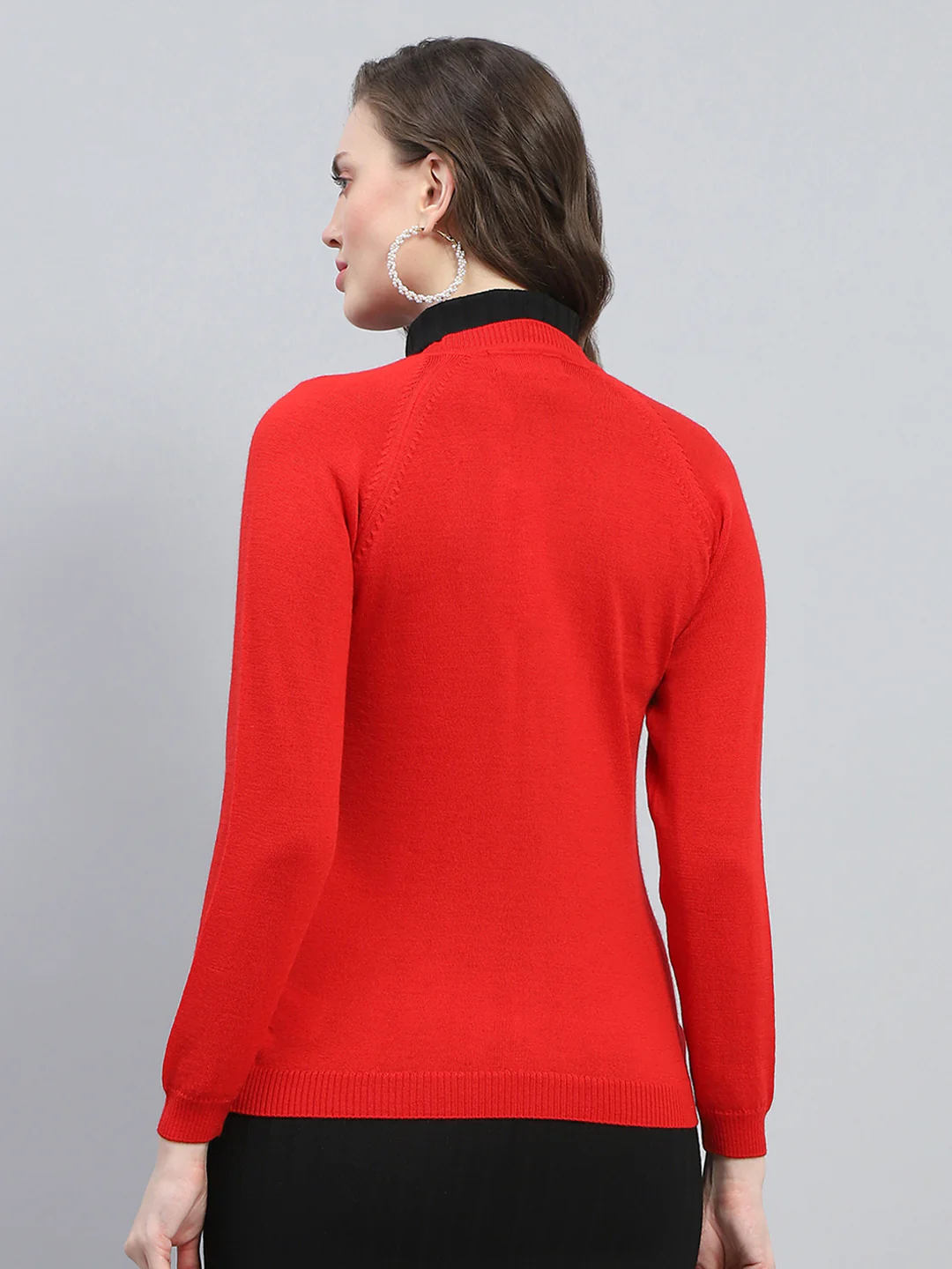 Women Red Solid V Neck Full Sleeve Cardigan - Image 5