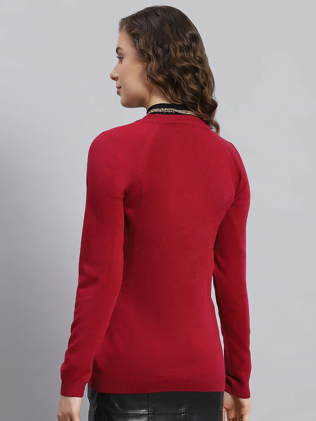 Women Red Solid V Neck Full Sleeve Cardigans - Image 5