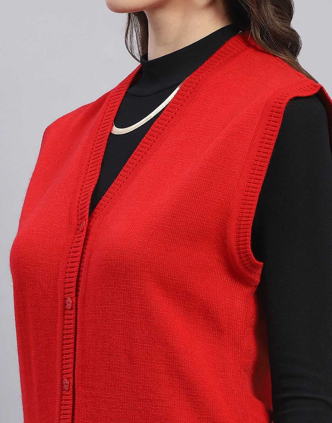 Women Red Solid V Neck Sleeveless Cardigan - Image 7